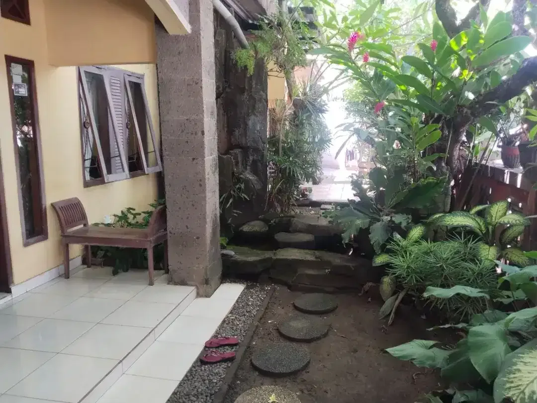 Rumah 2 Lantai Area Denpasar Lokasi Strategis dan Harga Terjangkau - Image 4 of 10