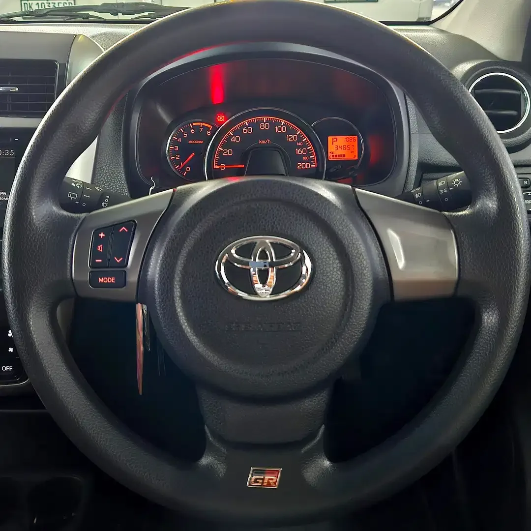 [2022] DP 23jt! Agya GR Sport 1.2 matic 2022 asliDK LowKM bkn G 2023 - Image 9 of 10