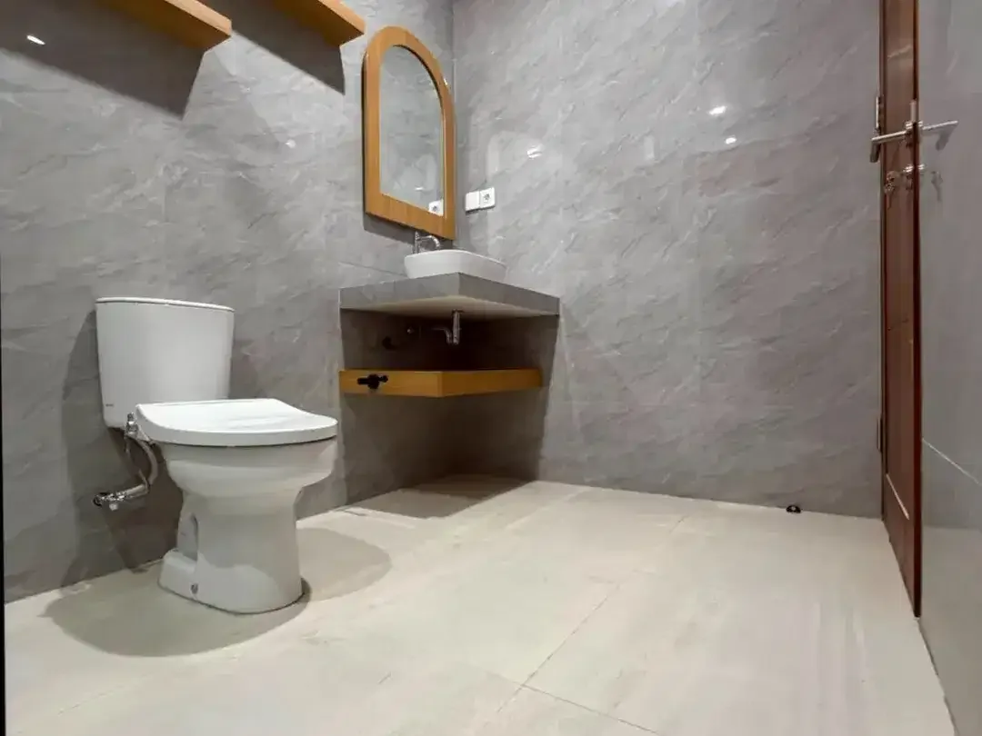 VILLA MODERN 2 BEDROOM IN KEROBOKAN - Image 2 of 10