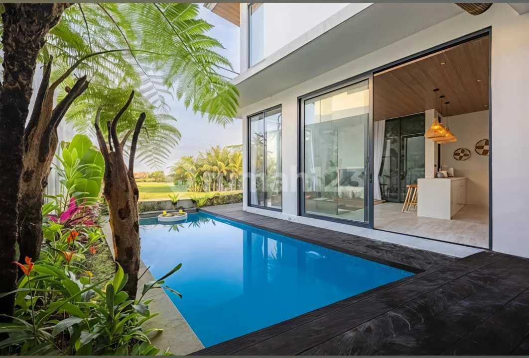 Dijual Hunian Villa dengan View Sawah Sekeliling di Ubud Bali - Image 2 of 4