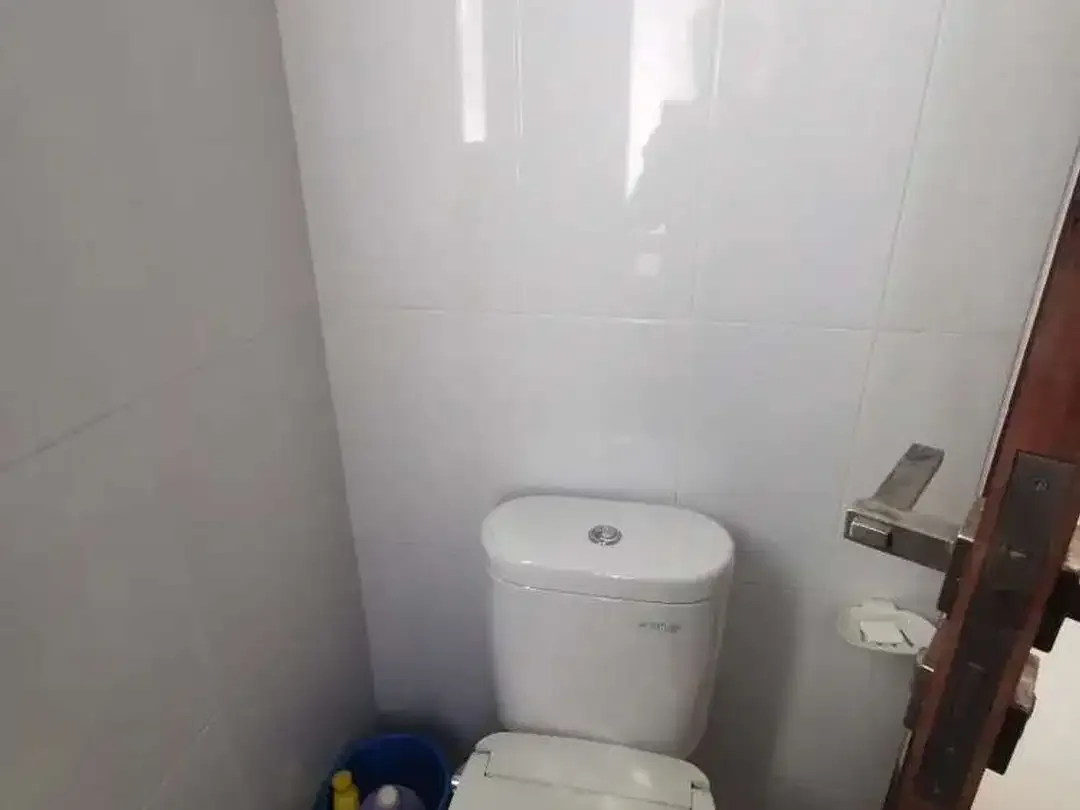 Dijual Rumah di kawasan elite di jalan iman bonjol Denpasar - Image 3 of 10