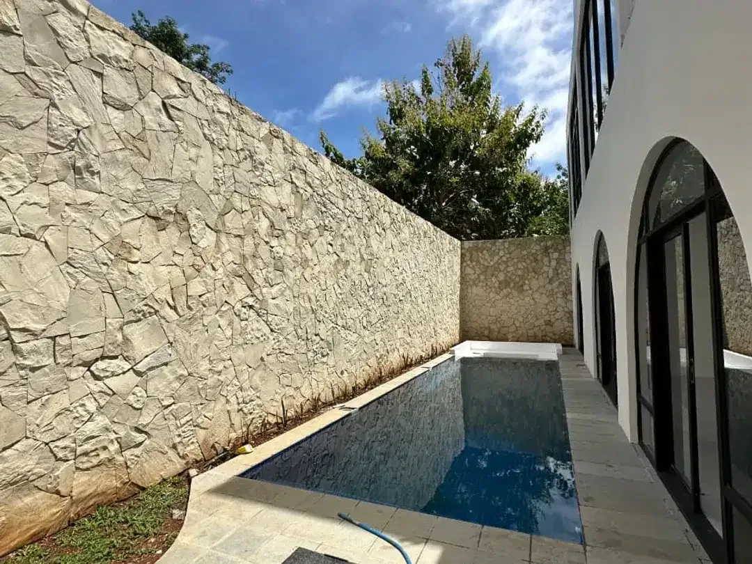 Dijual Luxury Mediterranean Private Cluster Villa di Balangan, Jimabaran, Bali. - Image 5 of 10