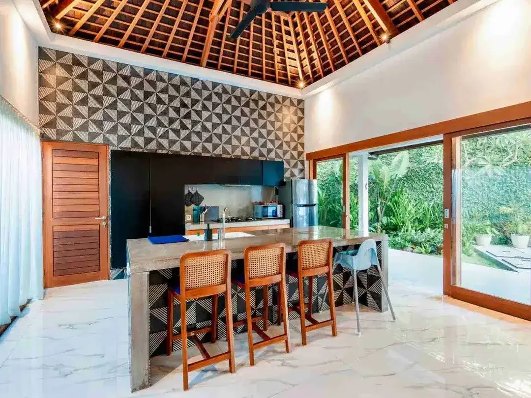 Luxury Villa Tropis 4BR di Kayu Tulang Canggu - Image 3 of 10