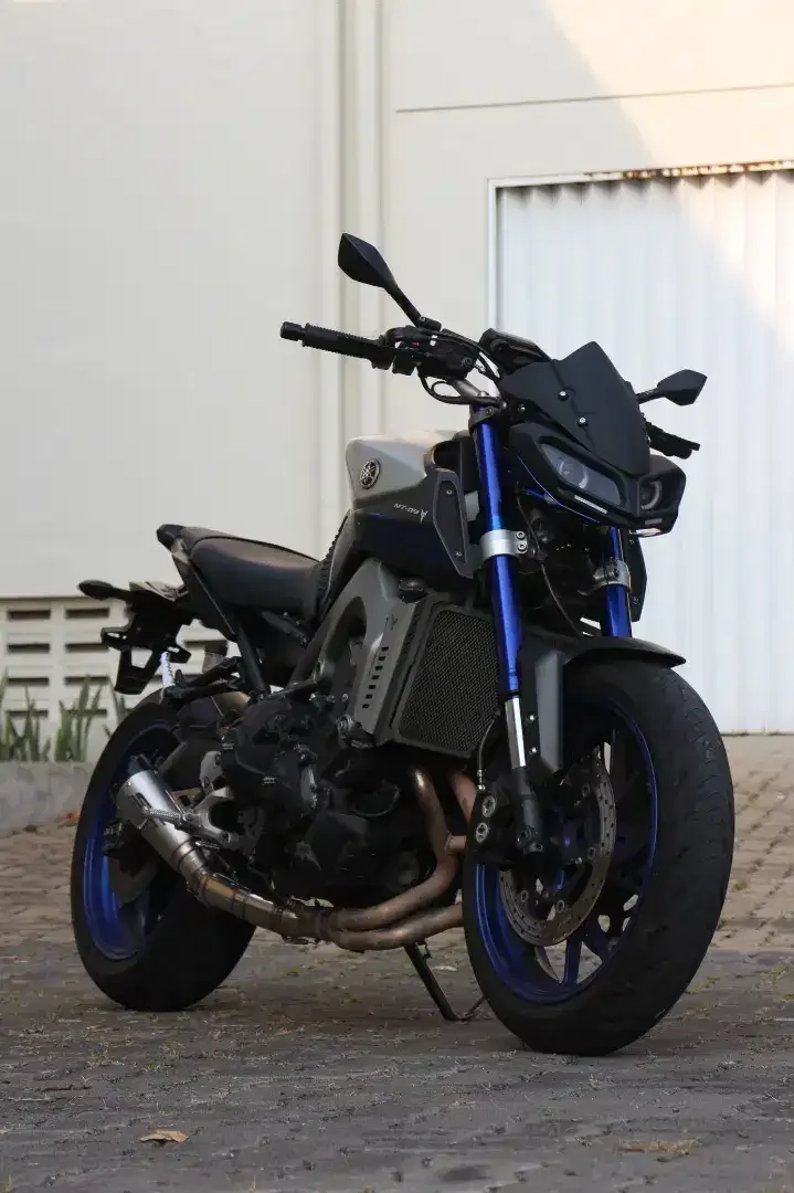Yamaha Mt09 2017 Blue Race, kondisi full cakep. Full mulus, no PR. - Image 8 of 10