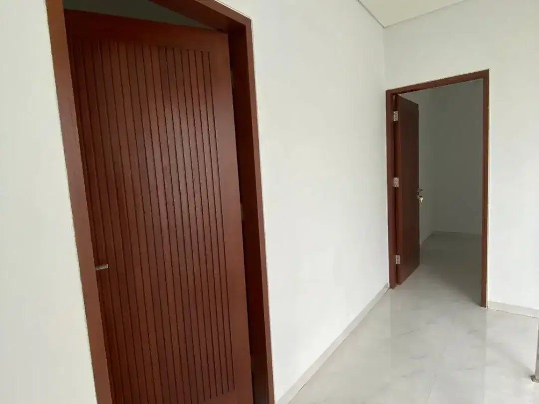 RUMAH BARU 2 LANTAI DI DENPASAR BARAT - Image 9 of 10
