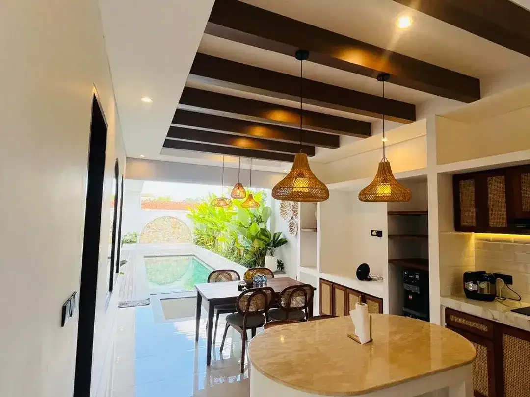 Tropical Style Villa For Rent Near Pererenan Beach - Image 5 of 10