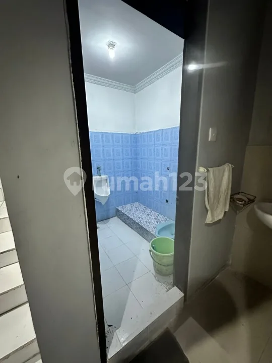 Dijual Ruko 3 Lantai Terawat di Pertokoan Sudirman Agung - Image 4 of 4
