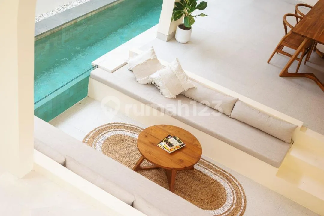Modern Tropical Mediteranean Style Villa At Cluster Onegate System Area Jalan Batan Kangin , Padonan Canggu Near Batu Bolong Canggu..550 Meters To Raw Gym Bali , 10 Minutes To Penny Lane , Gigi Susu - Image 4 of 4