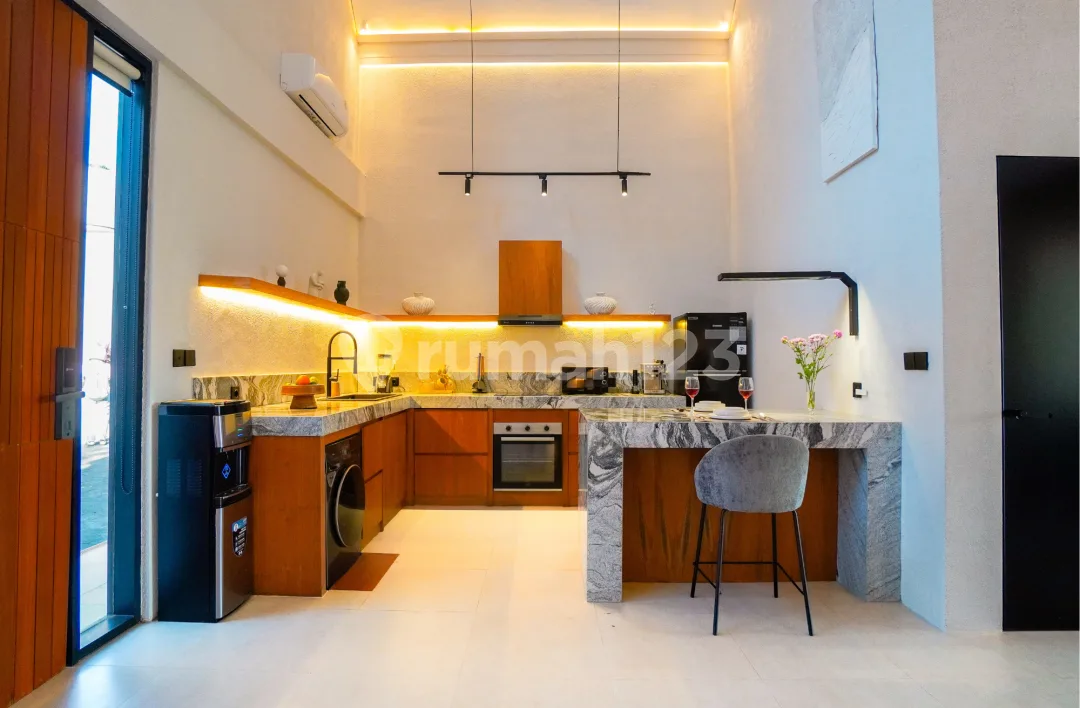 For Lease (Bukan Shm) - Contemporary Tropical 2 Bedroom Villa In Canggu With Private Pool - Svlc127 - Image 4 of 4