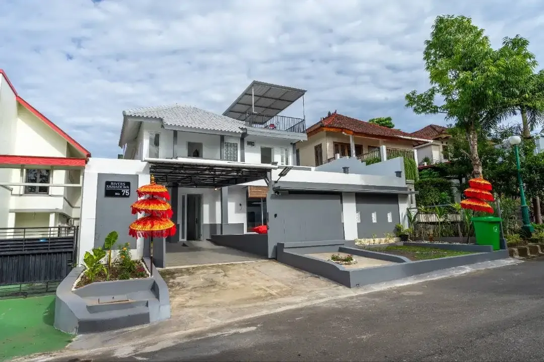 DI JUAL RUMAH AREA PECATU ULUWATU DEKAT PANTAI BALI - Image 1 of 10
