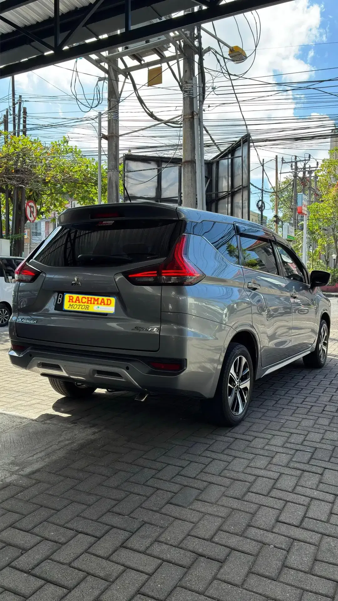 Mitsubishi Xpander Sport 2018 Abu-abu Metalik A/T 1.5 - Image 7 of 10