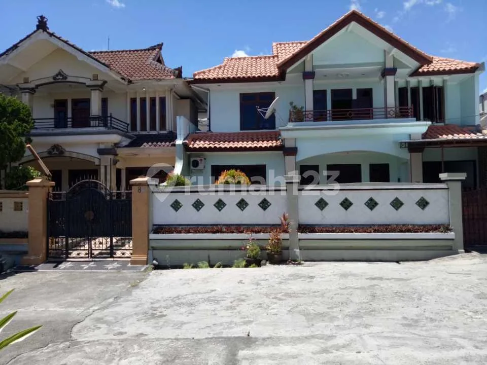 Dijual Rumah Tingkat Shm Lt 256 M2 Di Permata Gatsu Regency Cargo Denpasar Bisa Kpr - Image 1 of 4