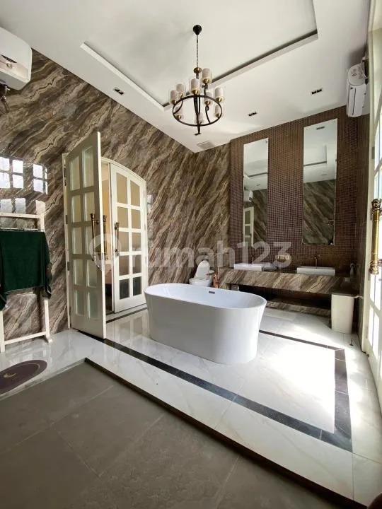 VILLA MEWAH 3,5 LANTAI DEKAT TAMAN RAMA SCHOOL - Image 4 of 4