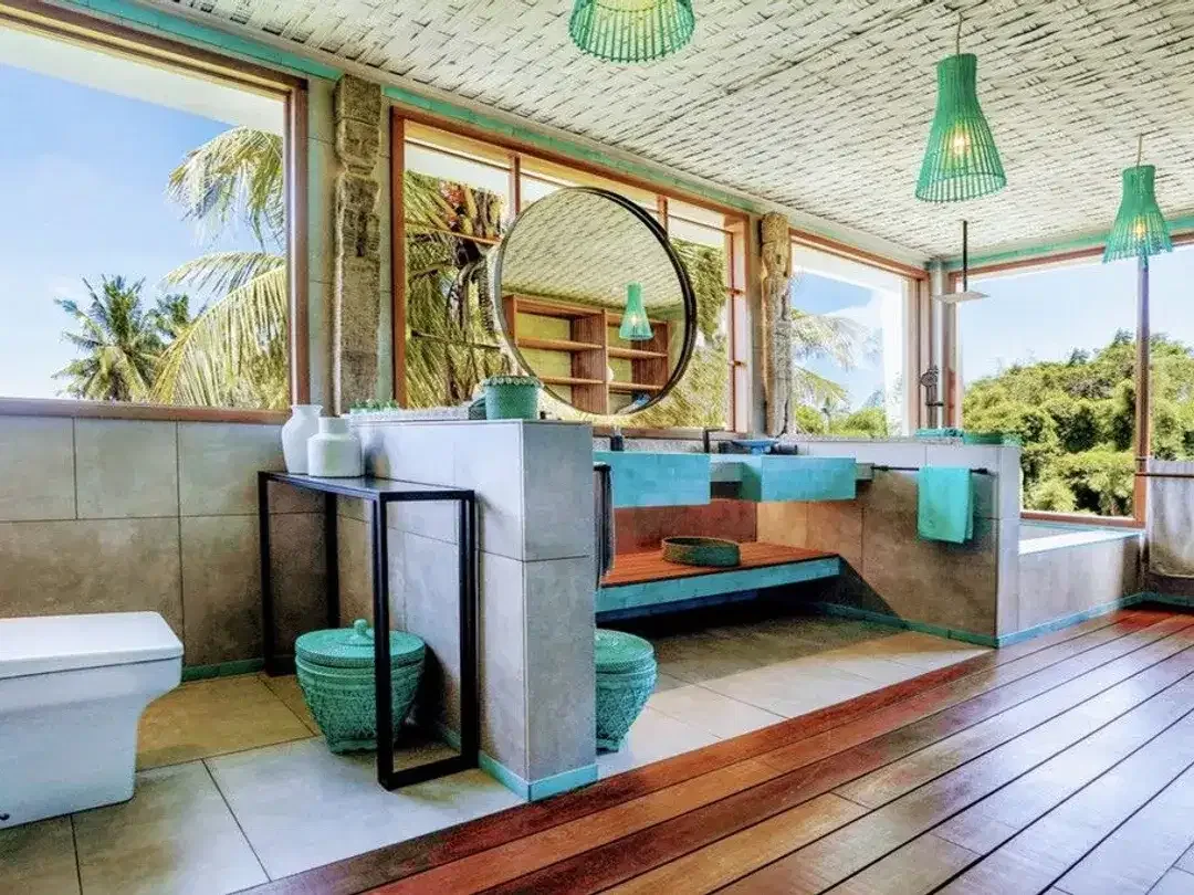 LEASEHOLD | LUXURY 5-BEDROOM VILLA WITH RICE FIELD VIEWS - TANAH LOT - Image 9 of 9