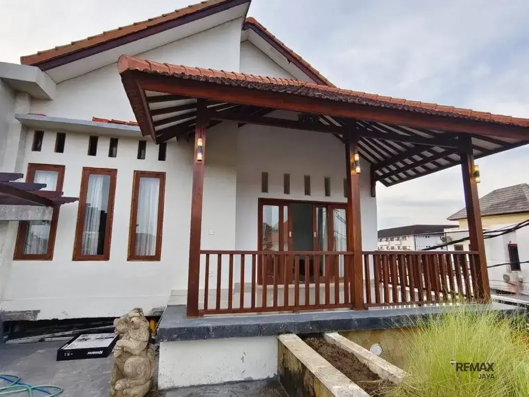 Rumah 4 Kamar Siap Huni Disewakan di Area Ungasan Jimbaran - Image 1 of 6