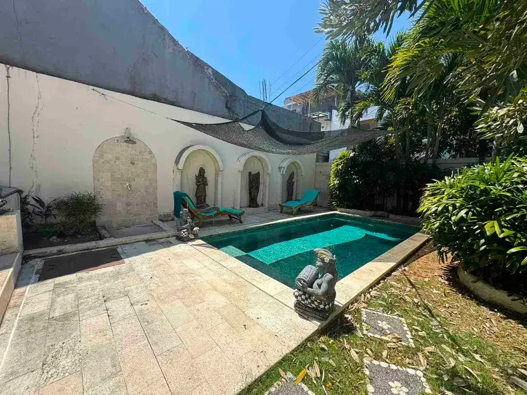 For Sale Villa 3 Bedrooms With Pool & Furnished in Sanur Bali - Image 4 of 10