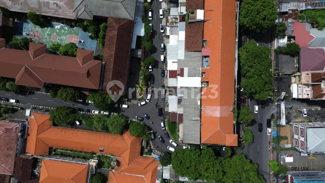 Ruko Bagus Dekat Sekolah Santo Yoseph Dijual, di Denpasar Barat Area - Image 2 of 4
