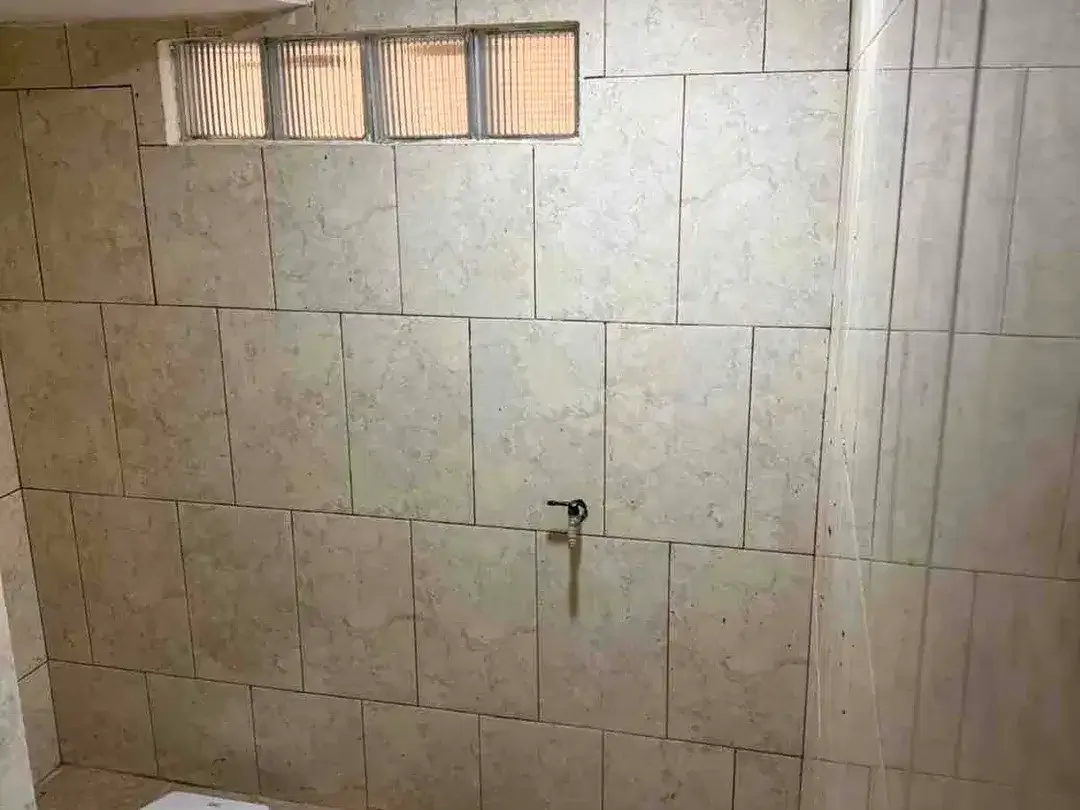 Dijual Rumah Strategis 2 Lantai di Poh Gading Jimbaran - Image 10 of 10
