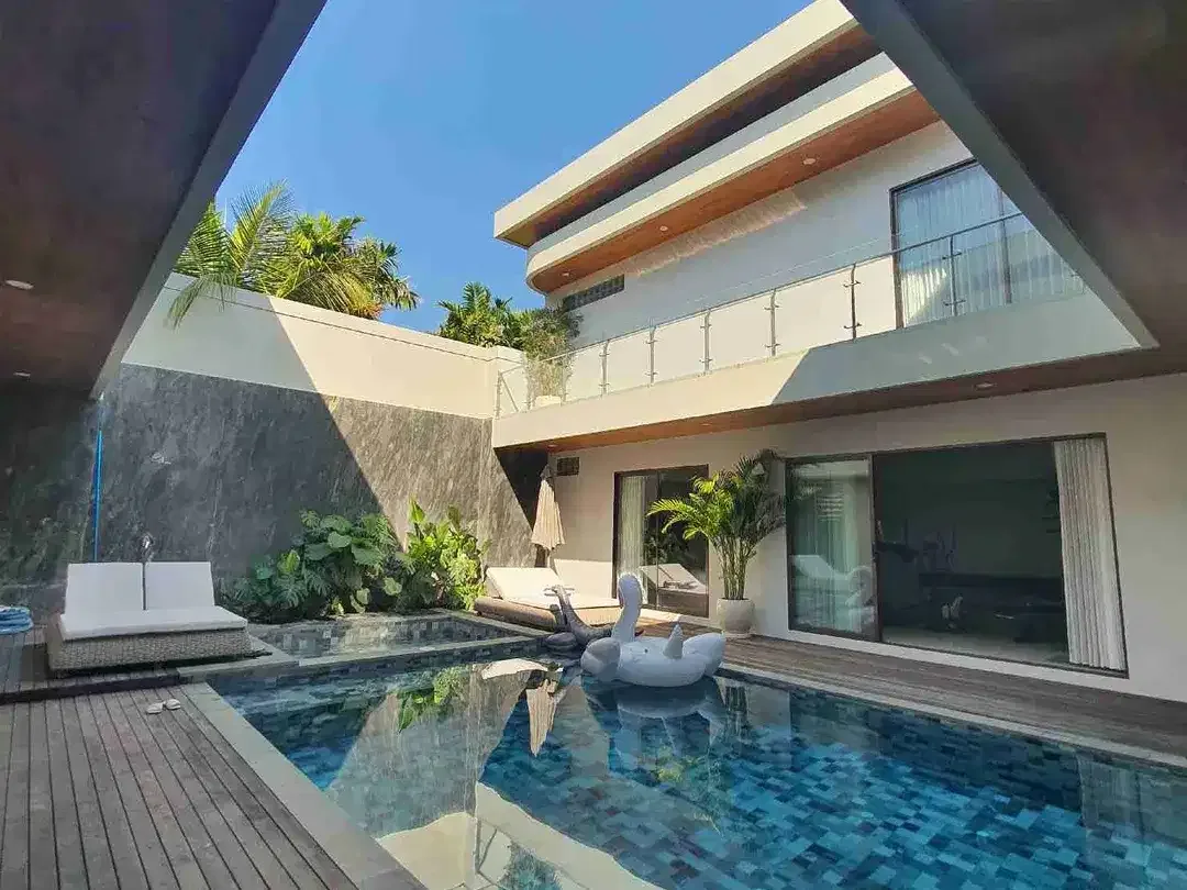 Brand New Luxury Villa 3 bedrooms, Land 348 sqm. Prime Location Central Seminyak. Exceptional Investment - Image 2 of 10