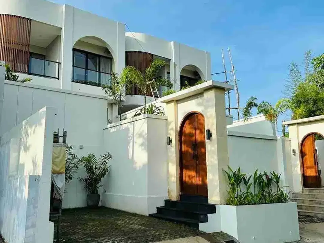 Exclusive Santorini Villa 3BR Area Ungasan Bali - Image 1 of 8