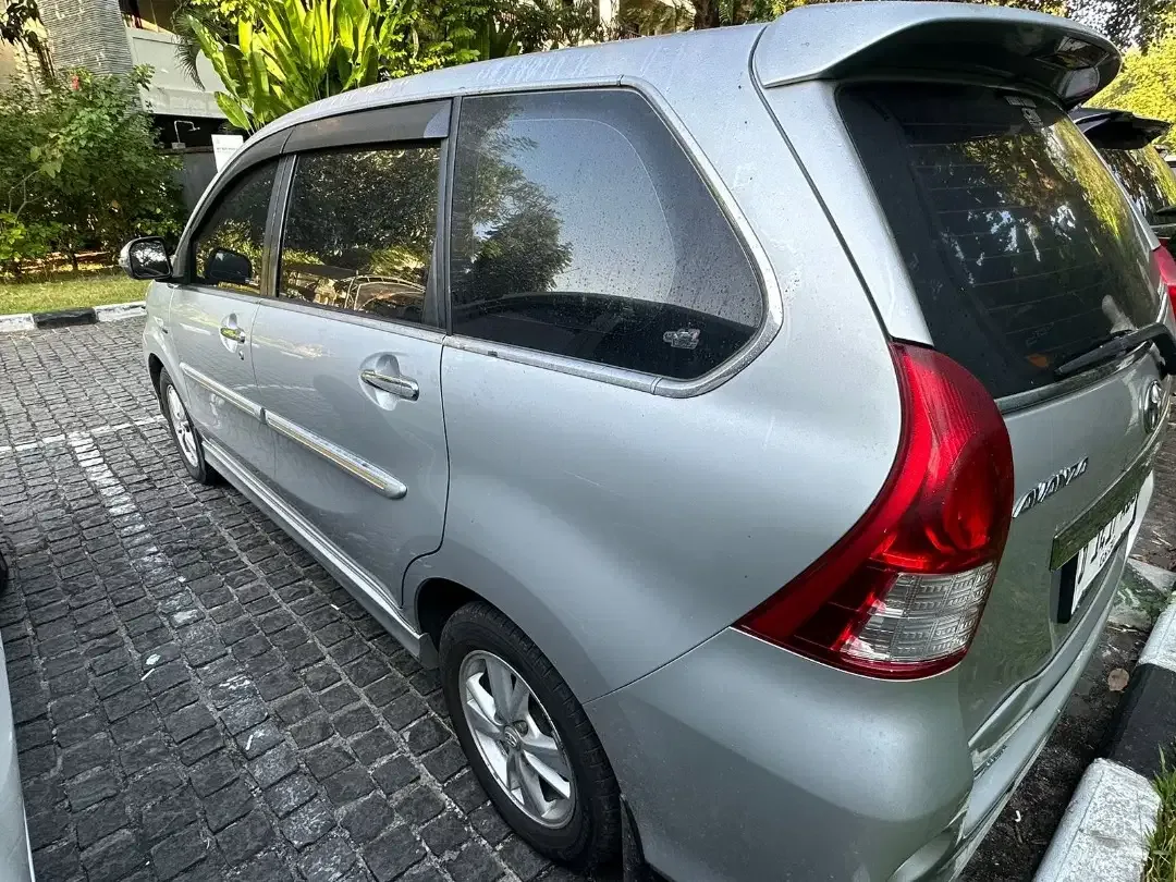 TOYOTA AVANZA VELOZ 2015 - Image 2 of 6