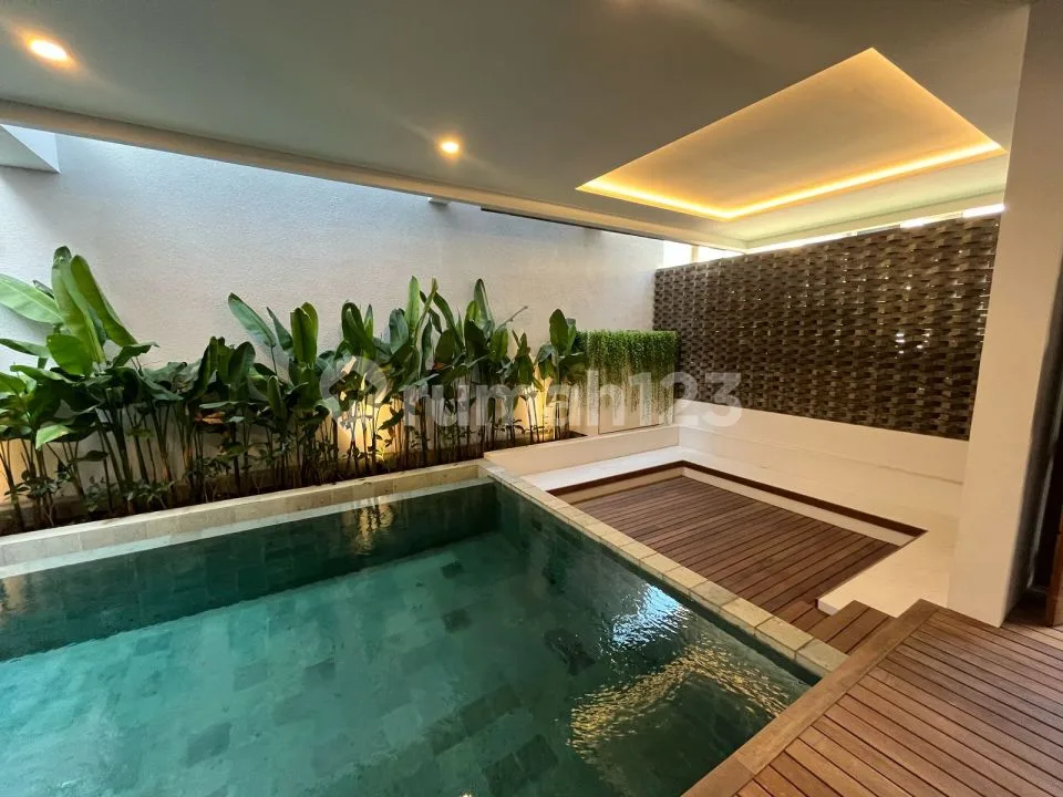 Villa Tropical Modern Dengan Lingkungan Tenang Hanya 2 Menit Ke Atlas Beach Club - Image 4 of 4