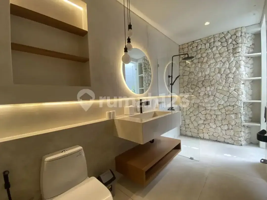 Modern Tropical Villa In Pererenan - Image 4 of 6