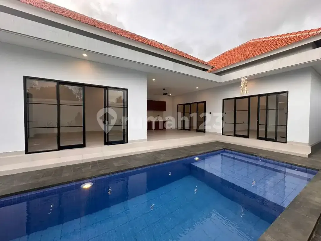 Spacious 3Br Villa For Rent | Prime Location Umalas & Peaceful Living - Image 3 of 5