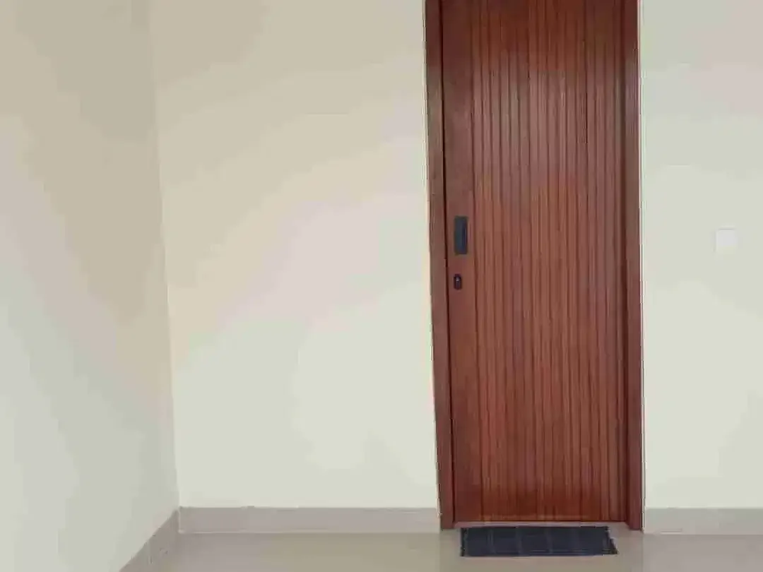 DIJUAL 2 UNIT RUMAH BARU LANTAI II DI UBUNG KAJA DENPASAR - Image 6 of 10