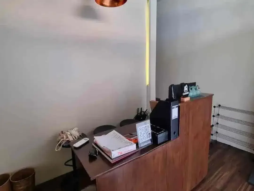 SEWA ruko furnished  SIAP PAKAI LANTAI 2 KEROBOKAN - COCOK SALON SPA - Image 7 of 8