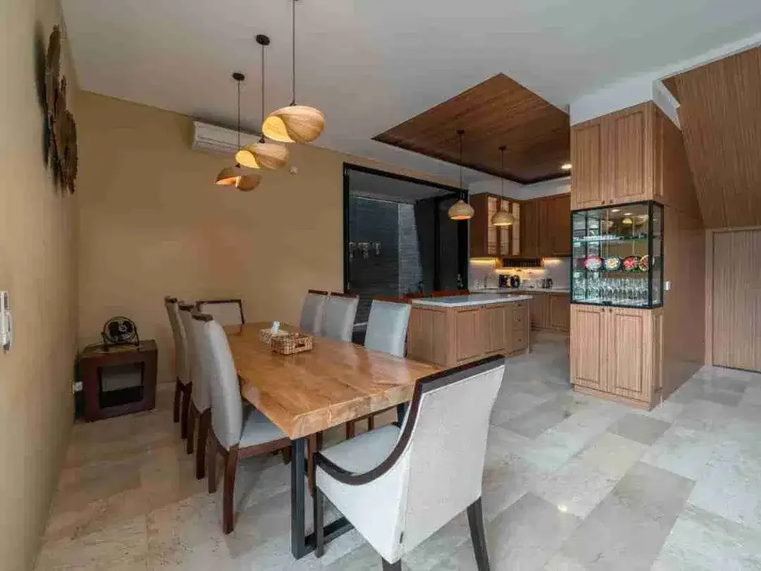 Villa Tropis Mewah Kerobokan Full Furnished - Image 9 of 10
