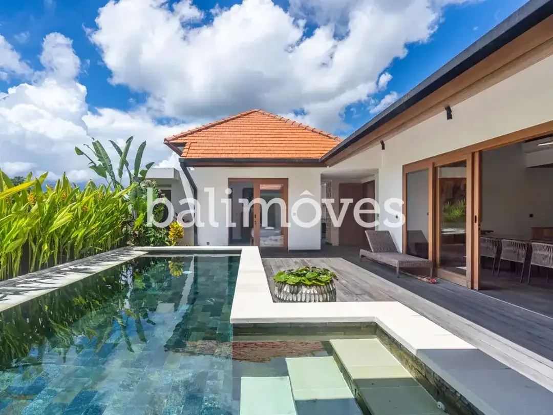 Vila Tiga Kamar Tidur yang Menawan di Tepi Pantai Sanur - Image 7 of 10