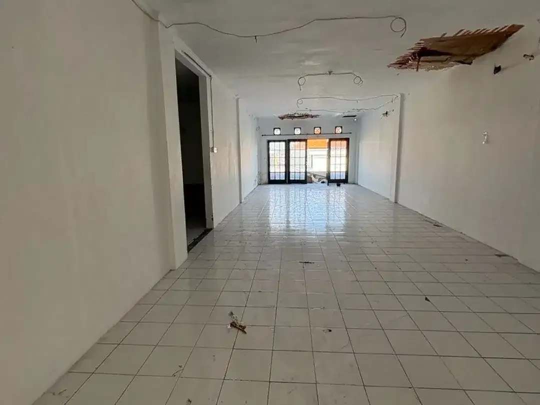 RUKO 4 LANTAI STRATEGIS LOKASI RAMAI DISEWAKAN, DI DENPASAR BARAT - Image 6 of 7