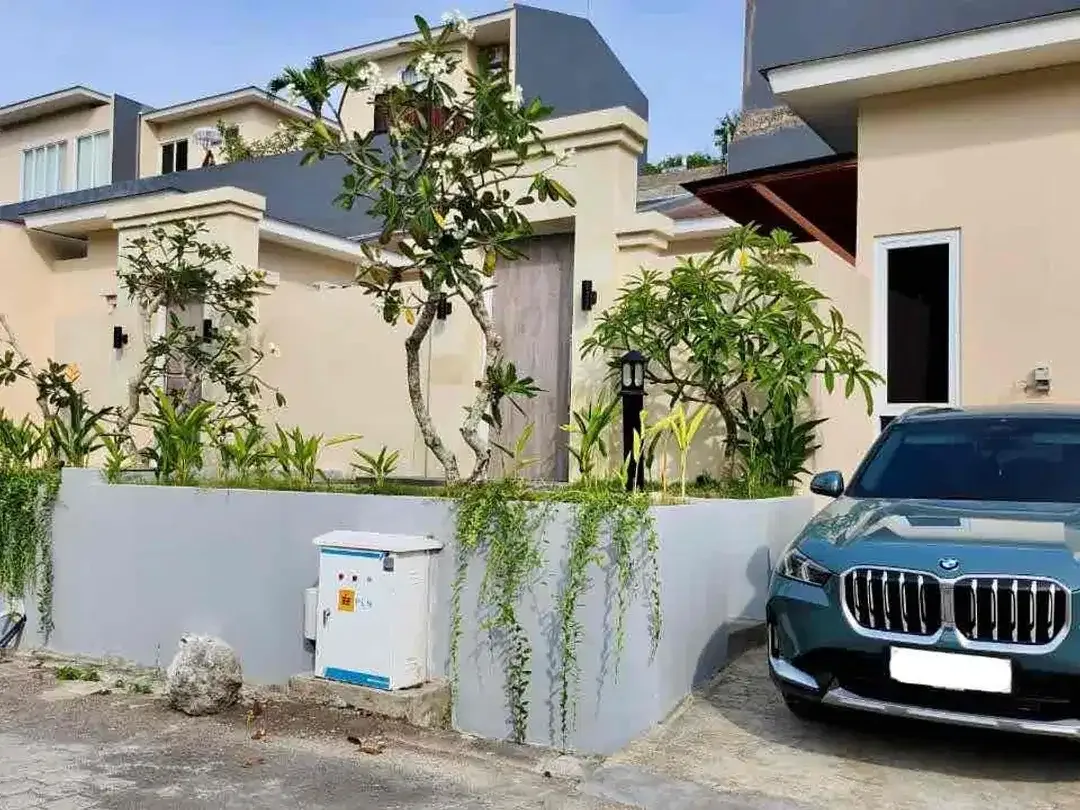 Villa Kawasan PREMIUM Fully Furnished di Jl Dharmawangsa - Image 1 of 10