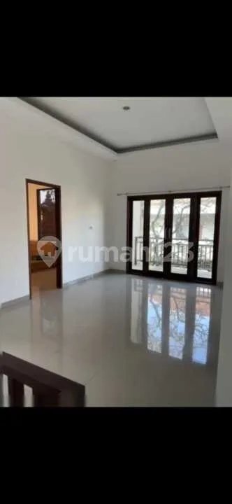 Dikontrakan Rumah Lantai 2 Lokasi Pakis Aji - Image 2 of 4