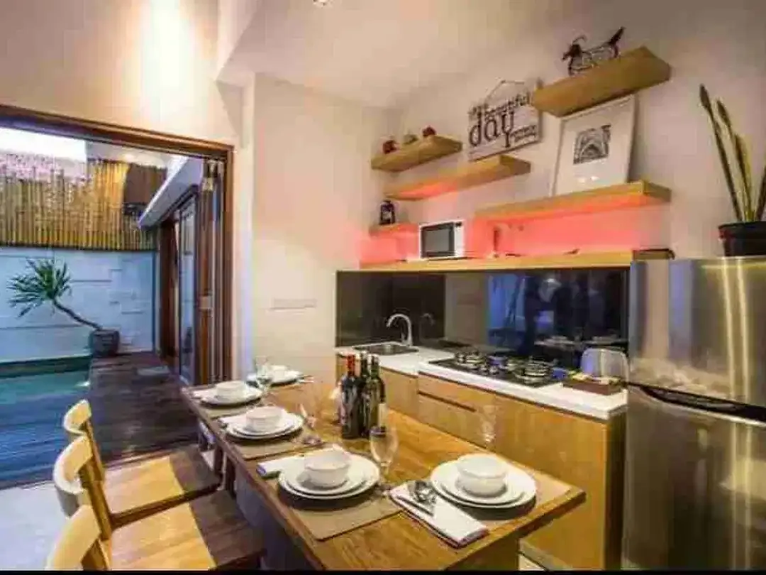 Jual Unit Villa 2lt Furnished Jl Bidadari Seminyak  area cocok untuk Hunian atau Investasi - Image 8 of 10