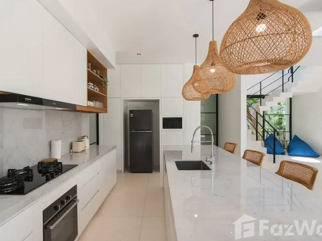 4 Bedroom Villa for rent in Kerobokan, Bali - Image 4 of 10