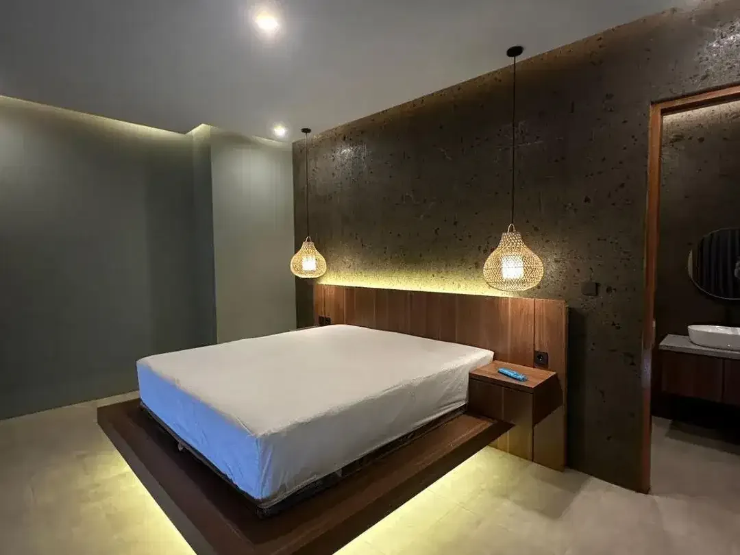 Dijual Villa 2 Kamar Tidur dengan Desain Modern Elegan dan Super Big Pool di Munggu - Image 8 of 10