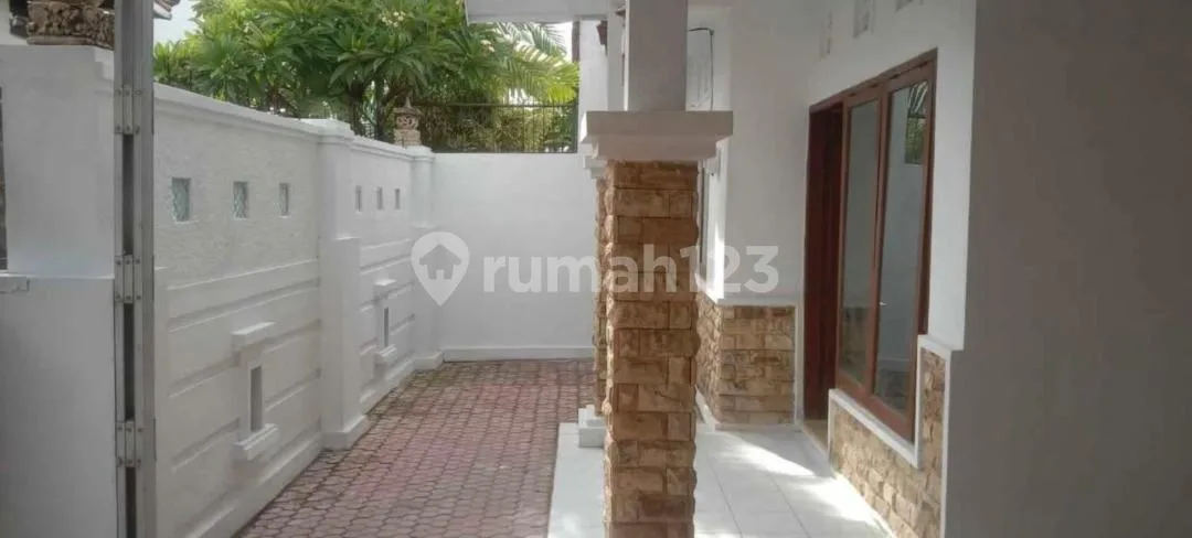 Rumah Minimalis Kesambi Kerobokan - Image 2 of 4