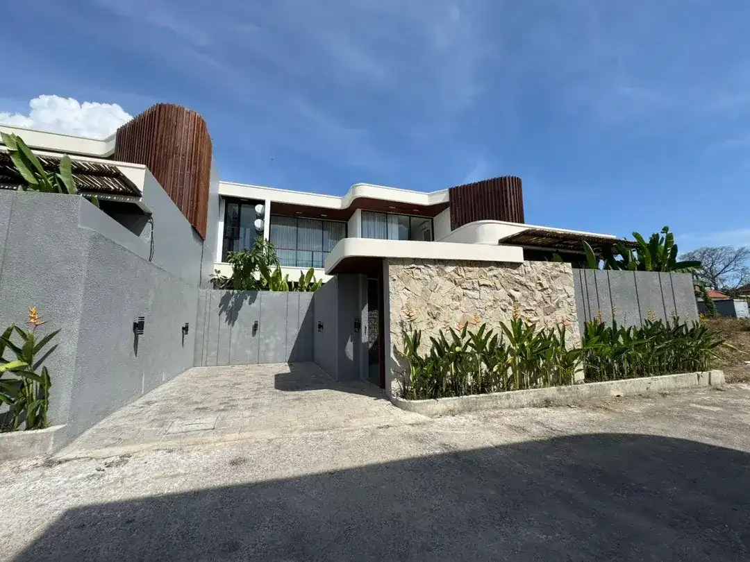 BRAND NEW VILLA MEWAH FULLY FURNISHED DEKAT PANTAI BATU BOLONG CANGGU - Image 4 of 10