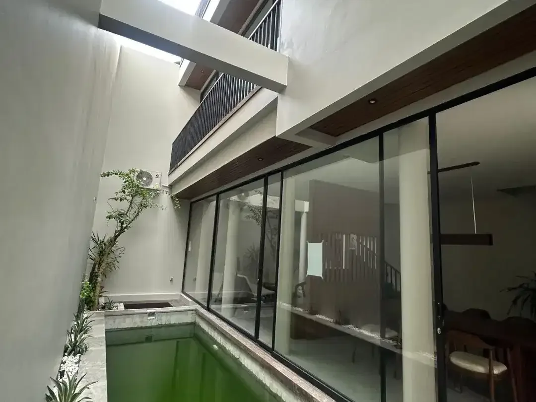 Brand New Villa Modern Tropis 3 Lantai Canggu 5 Menit menuju Pantai Batu Bolong Canggu - Image 1 of 10