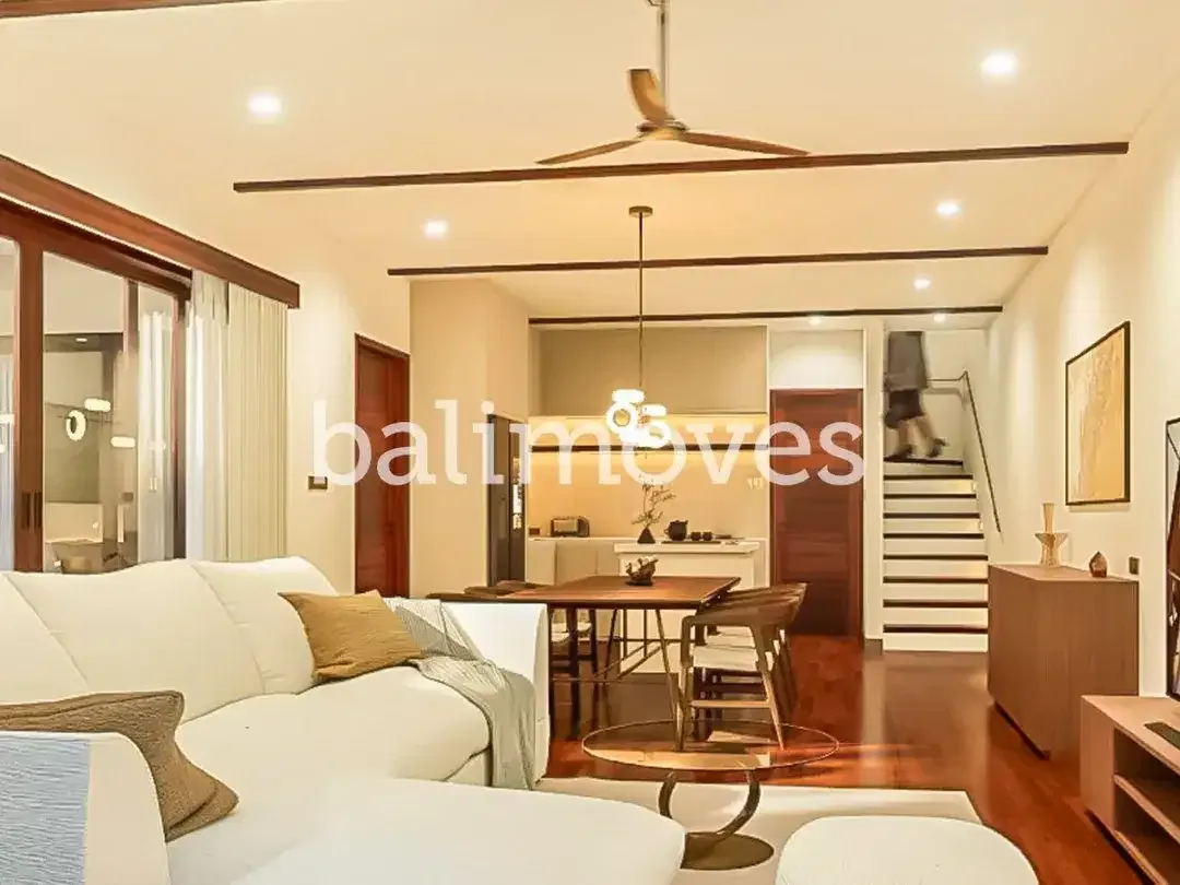 Vila Off Plan Dua Lantai Cantik di Tepi Pantai Padanggalak - Image 7 of 10