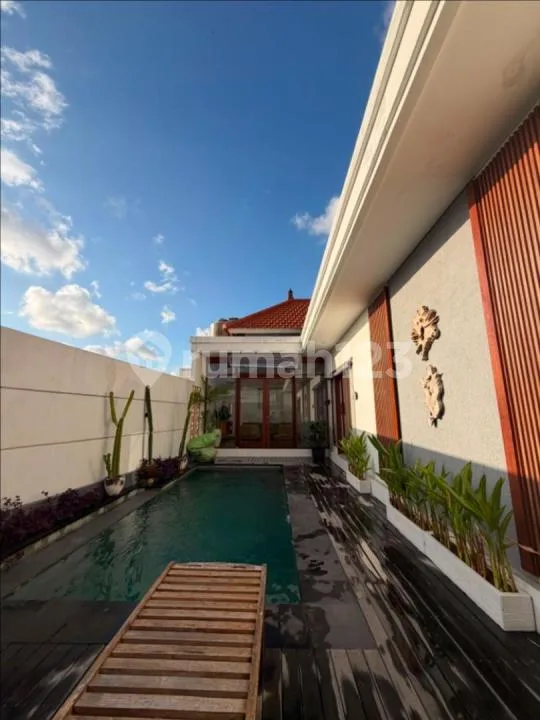 Semi Furnished Villa Batu Belig Kerobokan - Image 4 of 4
