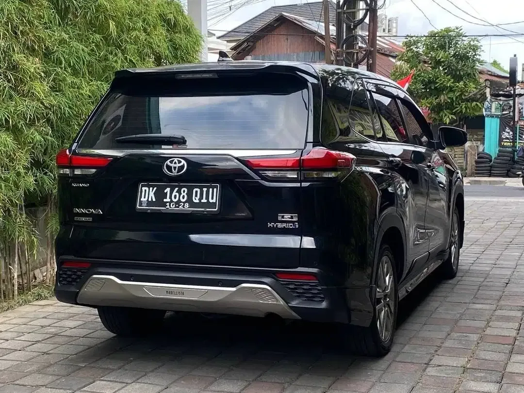 TOYOTA INNOVA ZENIX Q HYBRID MODELISTA 2023 - Image 9 of 10
