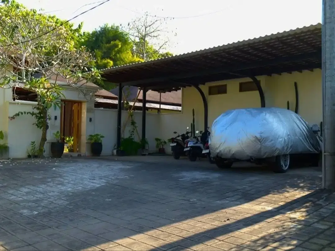 Villa Tropis Modern di Blongkeker Puri Gading Jimbaran - Image 8 of 10