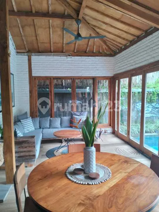 Min 3 Th Villa Furnished Hadap Utara 3 KT Pererenan Badung - Image 2 of 4