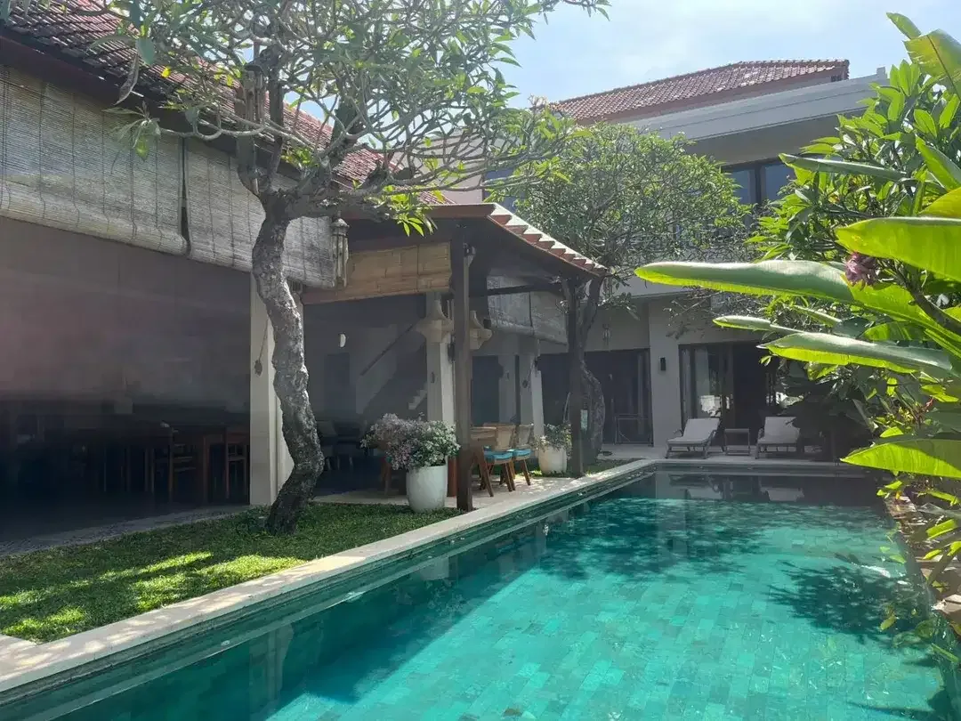 Luxury Two-Story Villa for Rent – Quiet & Comfortable Area  Experience the luxury of living in this beautiful two-story villa, located in a peaceful a - Image 1 of 10