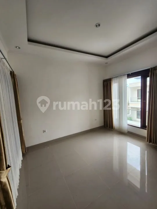 Rumah One Gate System, Kawasan Elit di Nusa Dua YT - Image 2 of 4