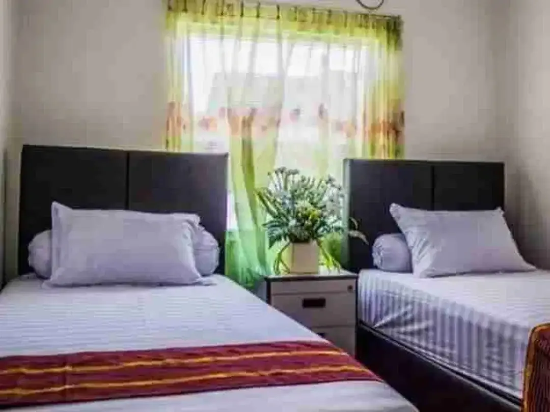 guesthouse fully Furnished puri gading strategis buc SHM IMB lengkap - Image 5 of 10