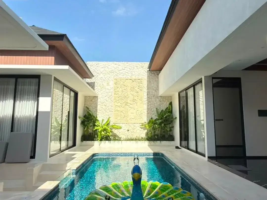 Villa Modern Tropical Di Bidadari, Seminyak - Image 1 of 10